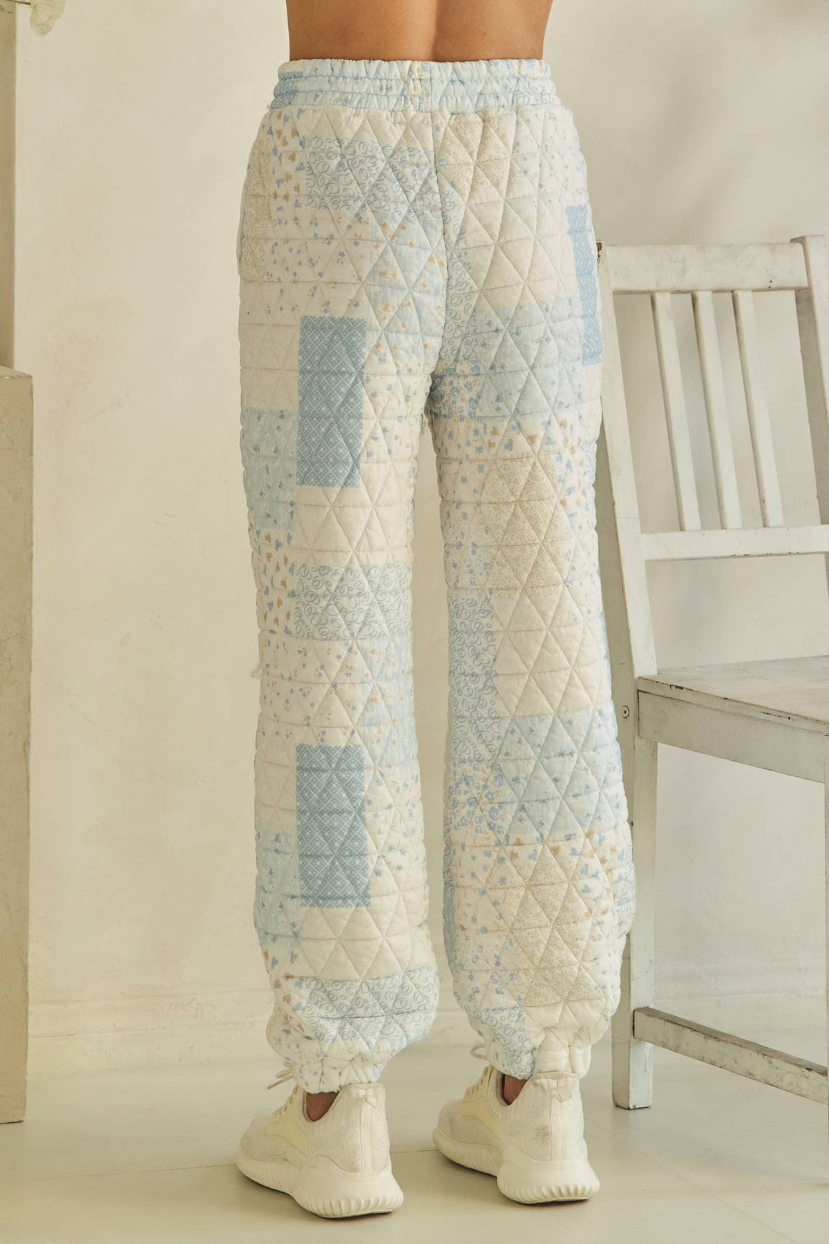 Floral textured lounge pants