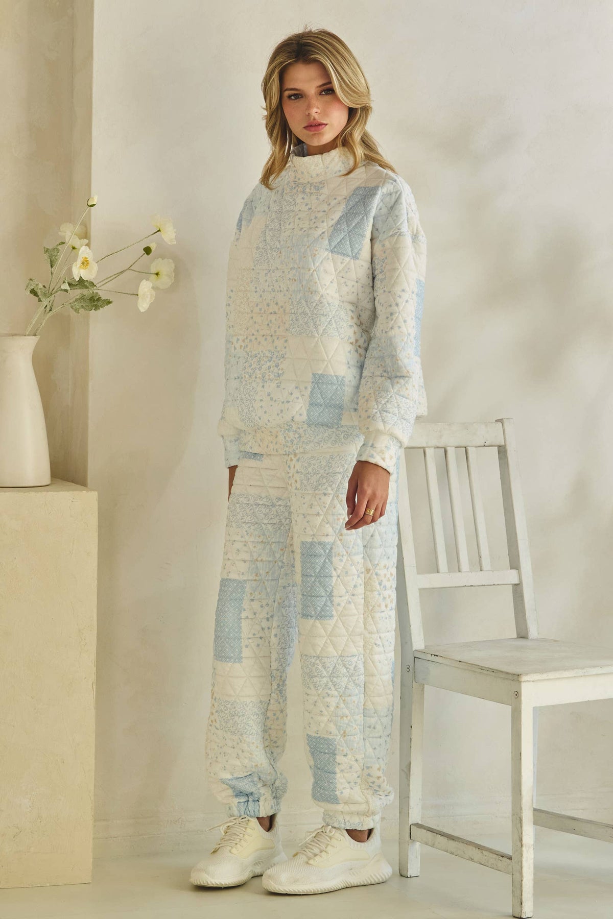 Floral textured lounge pants