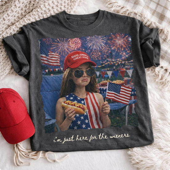 I'm Just Here For The Wieners Funny Graphic Tee