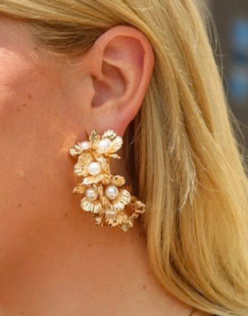 Melinda Hoop Pearl earrings