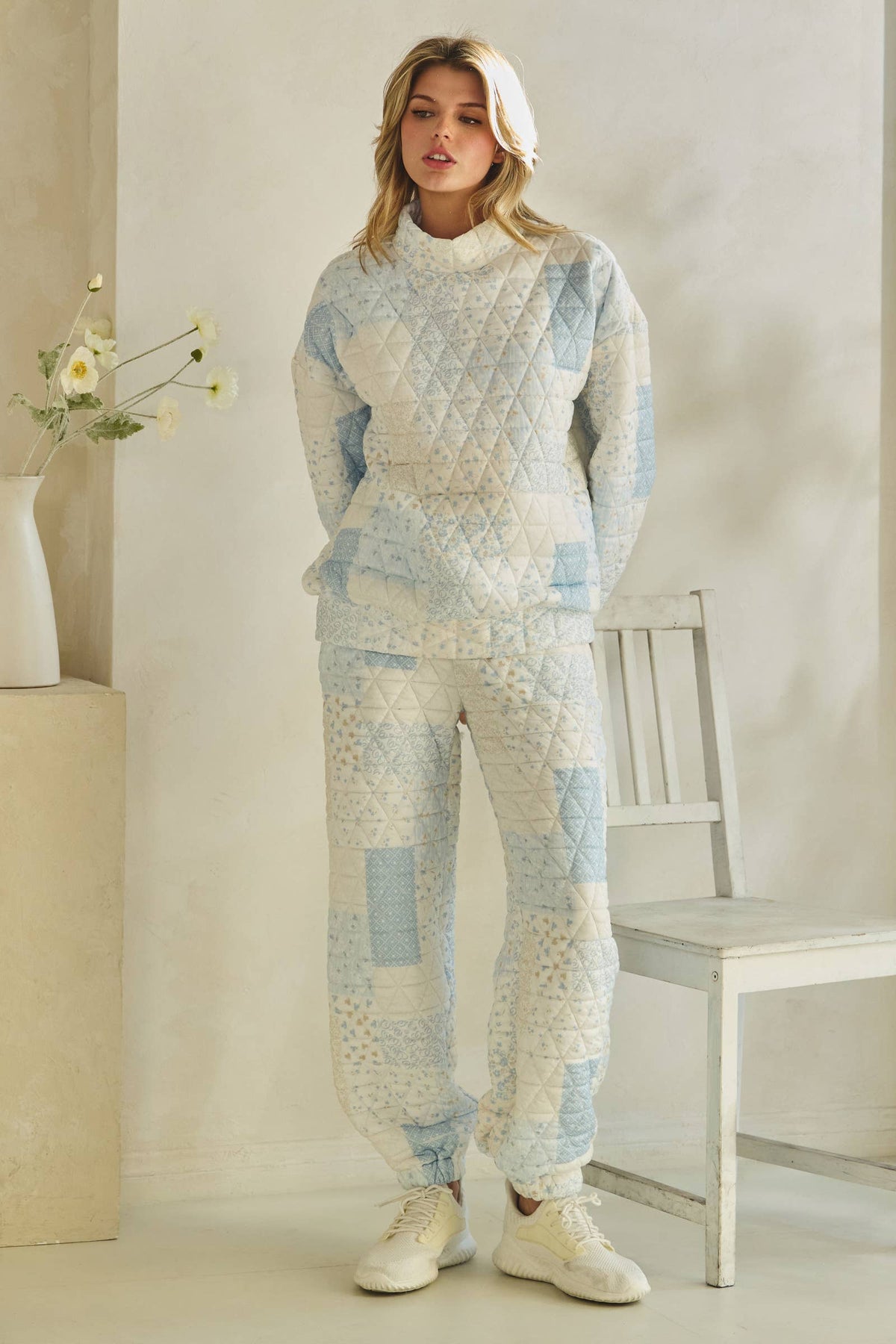Floral textured lounge pants