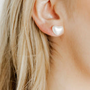 Lucia Stud heart Earrings