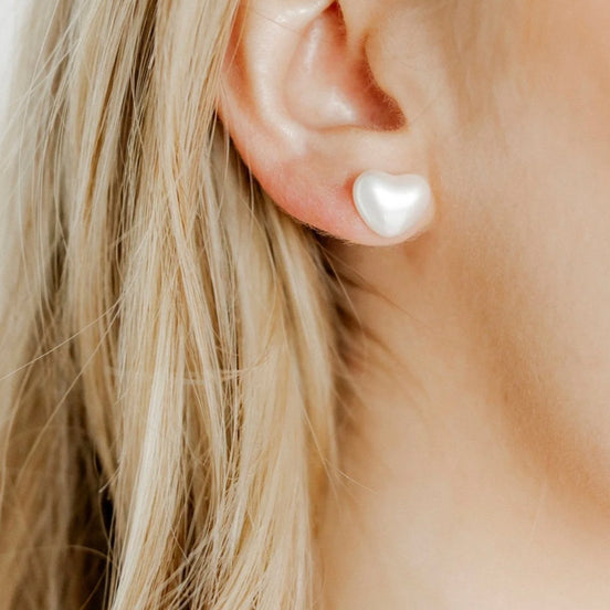 Lucia Stud heart Earrings