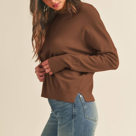 ROUND NECK LIGHTWEIGHT SWEATER TOP