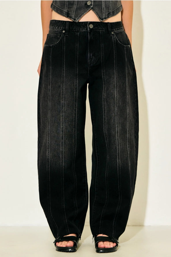 Low rise black barrel pants