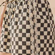 CHECKERED LACE TRIM SHORTS WITH DRAWSTRING